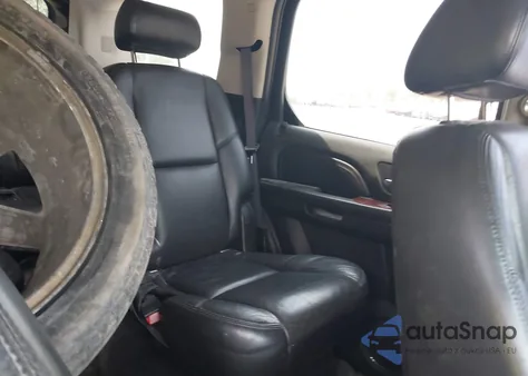 2009 Cadillac Escalade Standard z USA, uszkodzony, nr VIN 1GYFK23239R203481